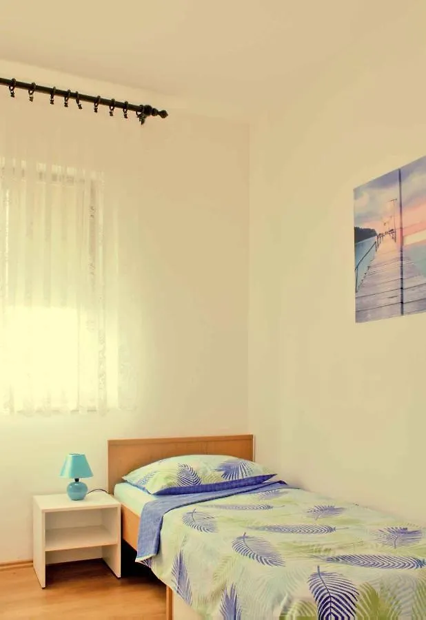 Apartment In Sisan - Istrien 41776 Croatia