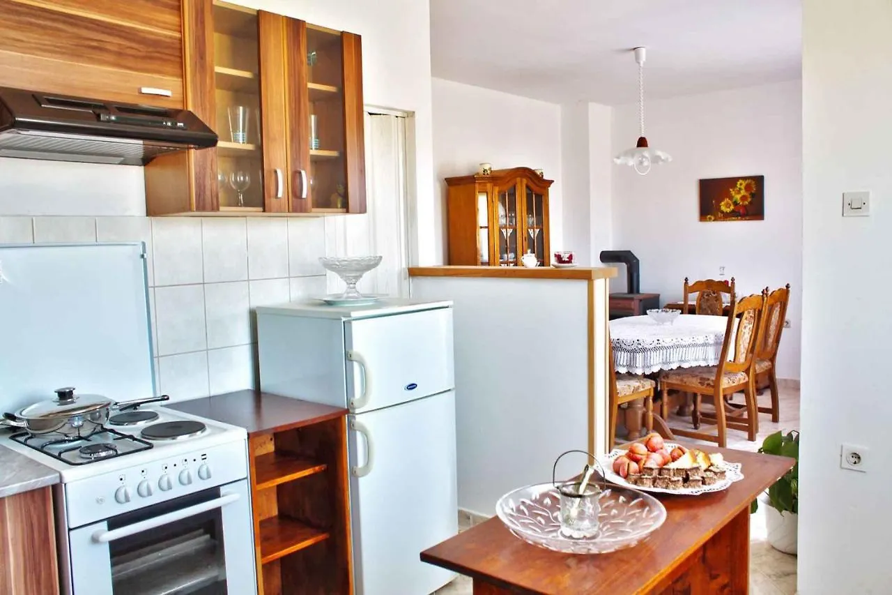 Apartment In Sisan - Istrien 41776