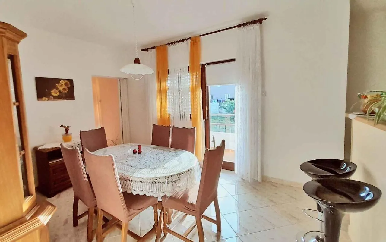 Apartment In Sisan - Istrien 41776