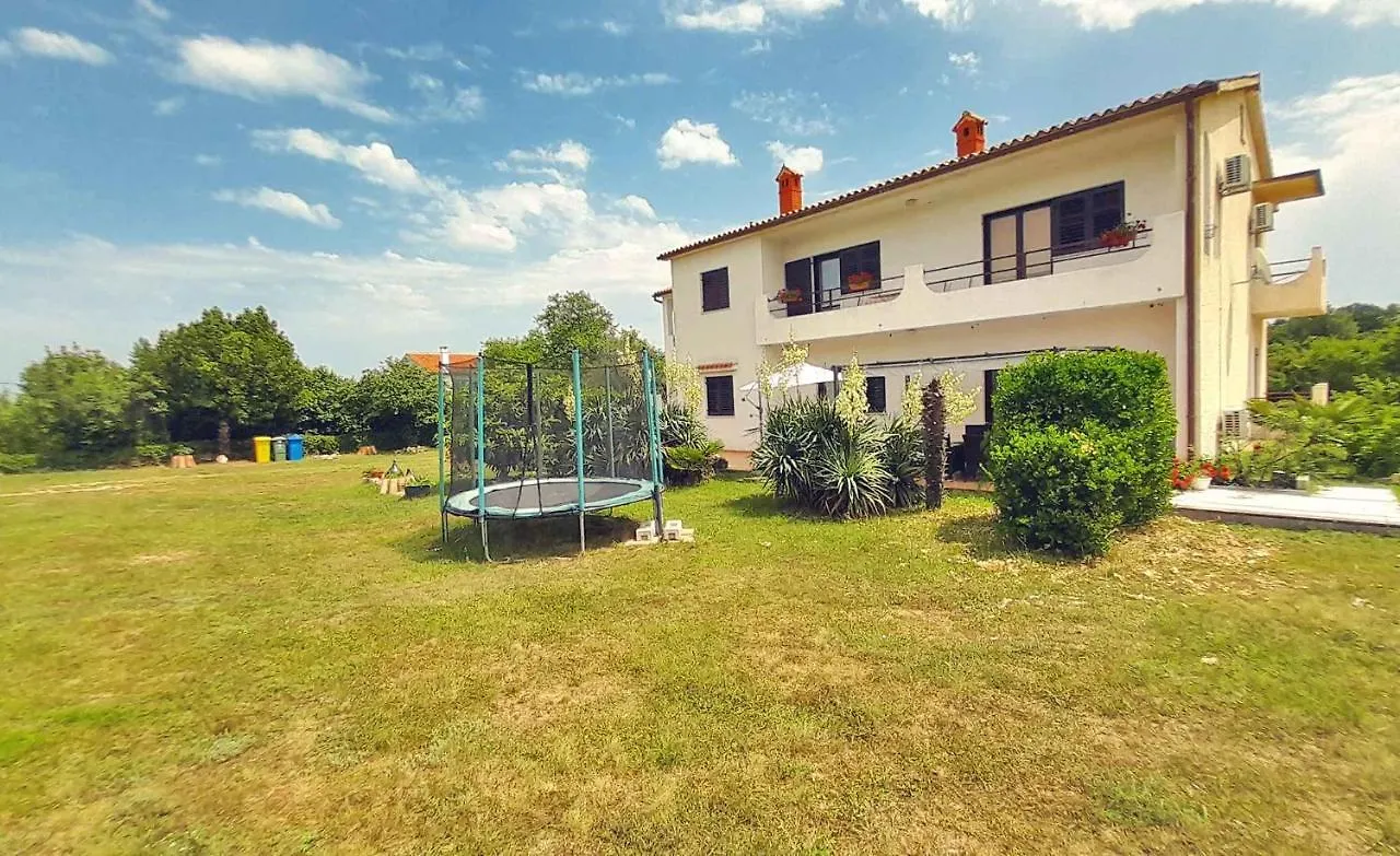 Apartment In Sisan - Istrien 41776 Croatia