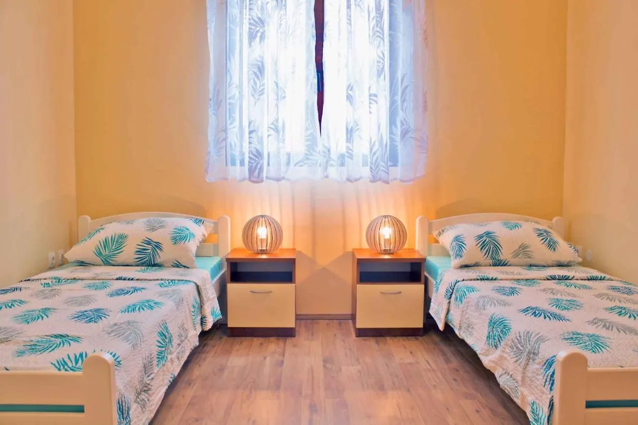 Apartment In Sisan - Istrien 41776 Chorvatsko